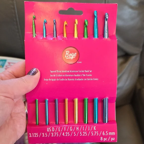 Crochet 101 Kit with Yarn and Hooks - Picture 2 of 8